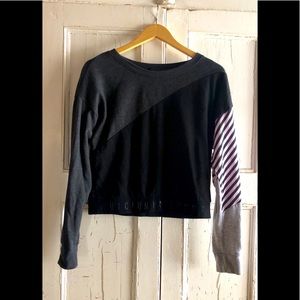 Victoria’s Secret Sport Signature Line Top sz med